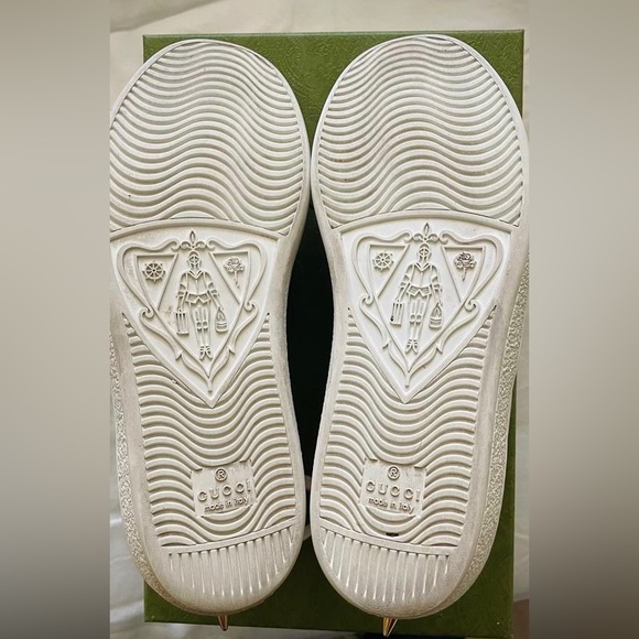 Gucci Pearl Studded ace sneakers - Picture 4 of 6